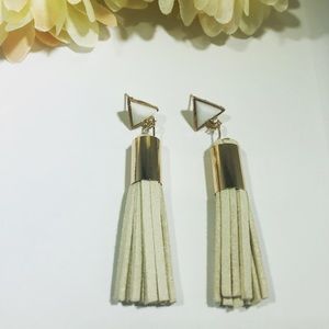 Trinity Tassel💛💛